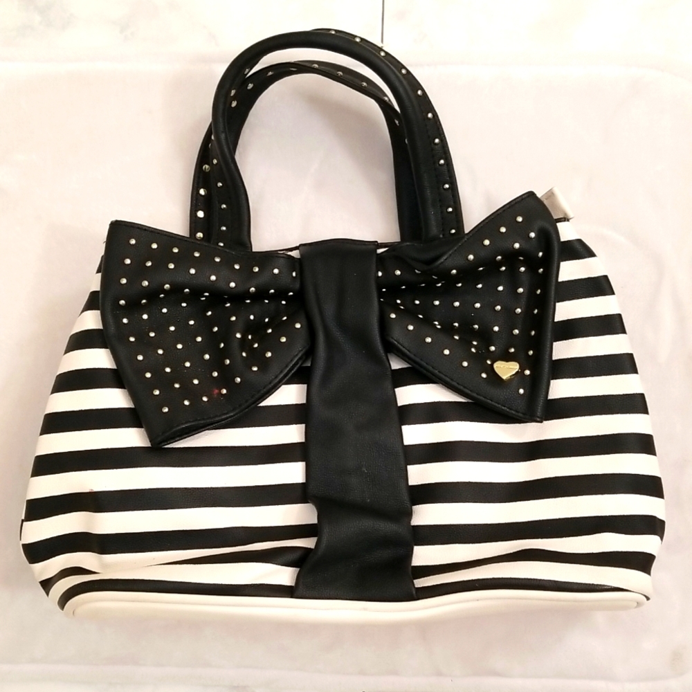 Betsey Johnson Fashion Bow Pocketbook - Picture 1 of 10